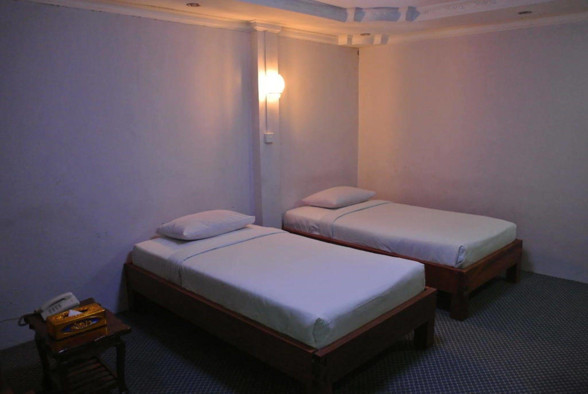 Yaewaddy Motel Gyogon Экстерьер фото